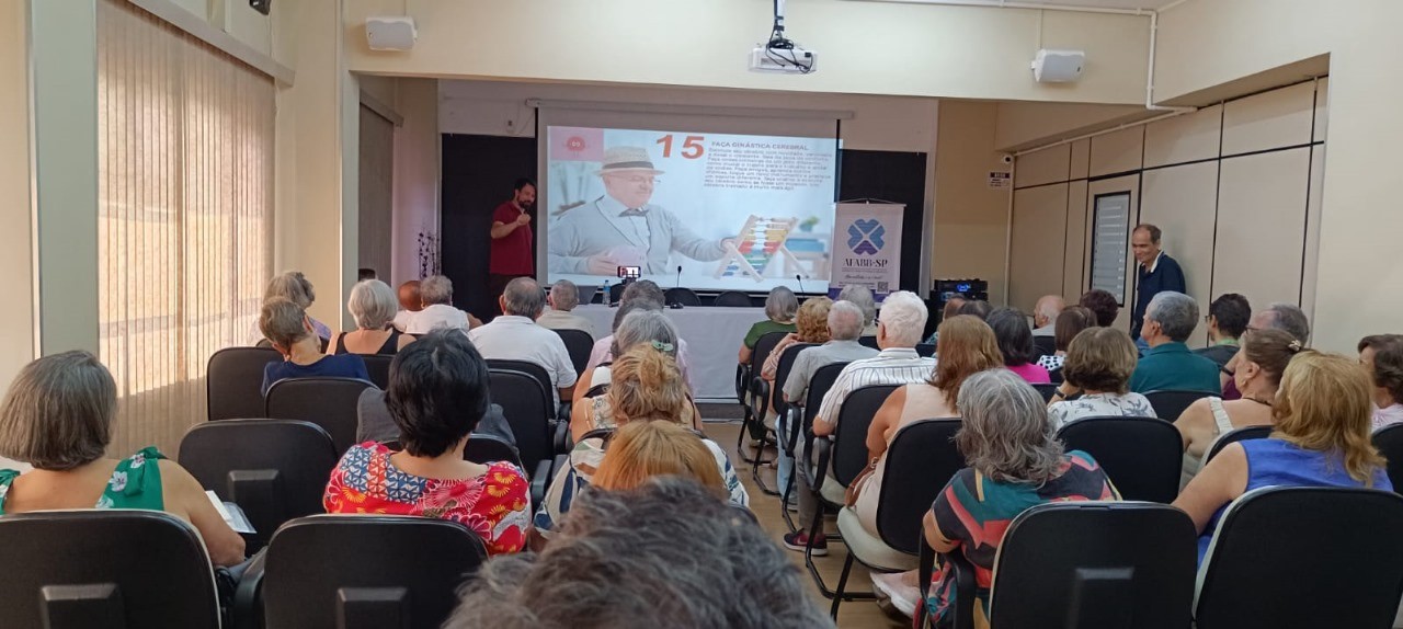 PALESTRA3.jpg